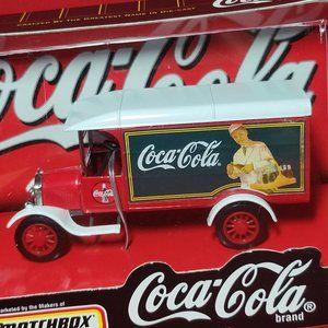 Coca Cola Matchbox 37970 1926 Ford Model TT
